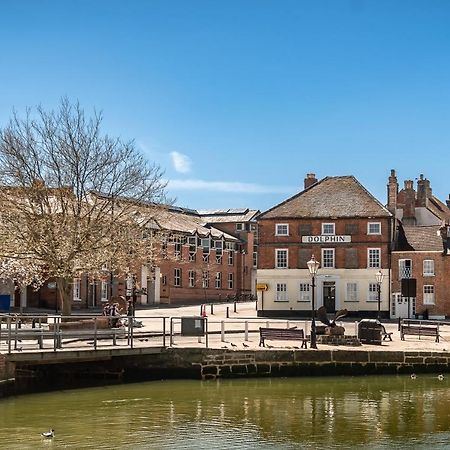 3, The Dolphin, 49 Quay Street - Stunning Apartment - Quintessential - Quay Views - Sleeps 2-4 People Newport  Eksteriør billede
